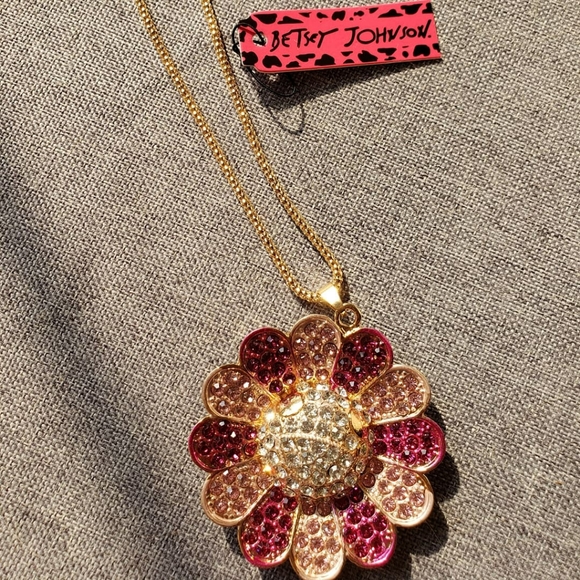 Betsey Johnson pink flower necklace,  long gold ch - Picture 4 of 9